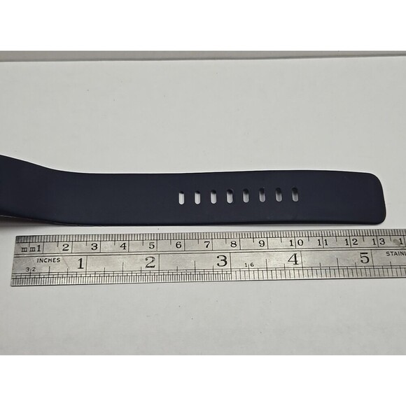 Fitbit Charge 5 Fitness Tracker GPS SpO2 Sleep Monitor Activity W/ Charger Bands - Picture 8 of 11